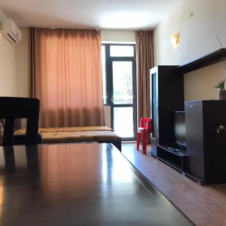 ялта Apartamento *